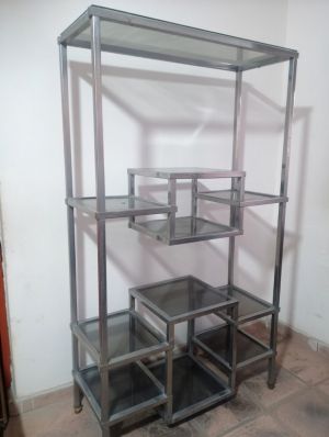 Juguetero Metálico Cromado Con Entrepaños De Vidrio Precio 3360 Foto1
